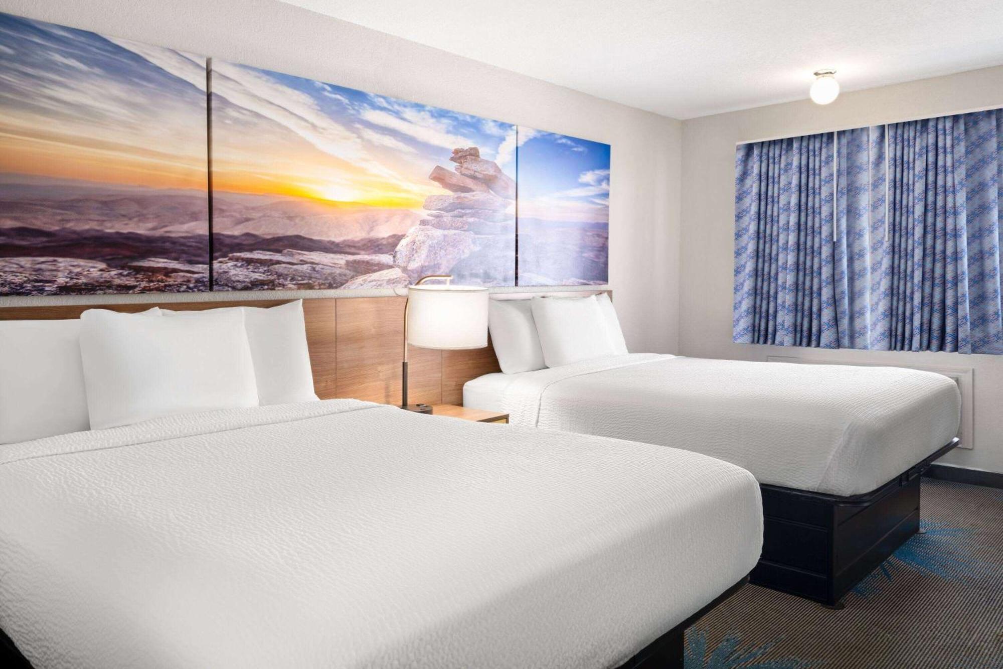Days Inn By Wyndham Ardmore Bagian luar foto